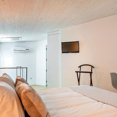 Wake Up Famalicao Aparthotel Vila Nova de Famalicão Exteriör bild