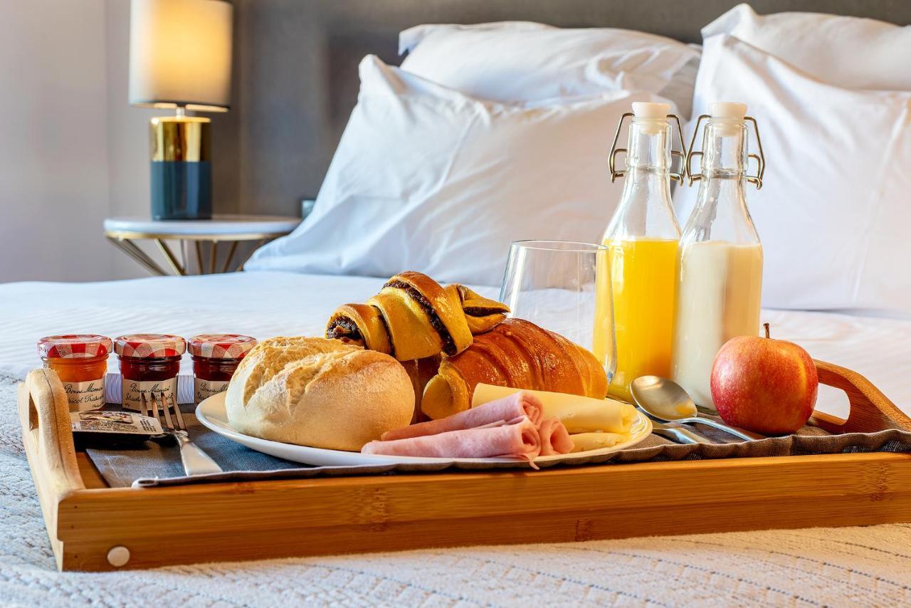 Wake Up Famalicao Aparthotel Vila Nova de Famalicão Exteriör bild