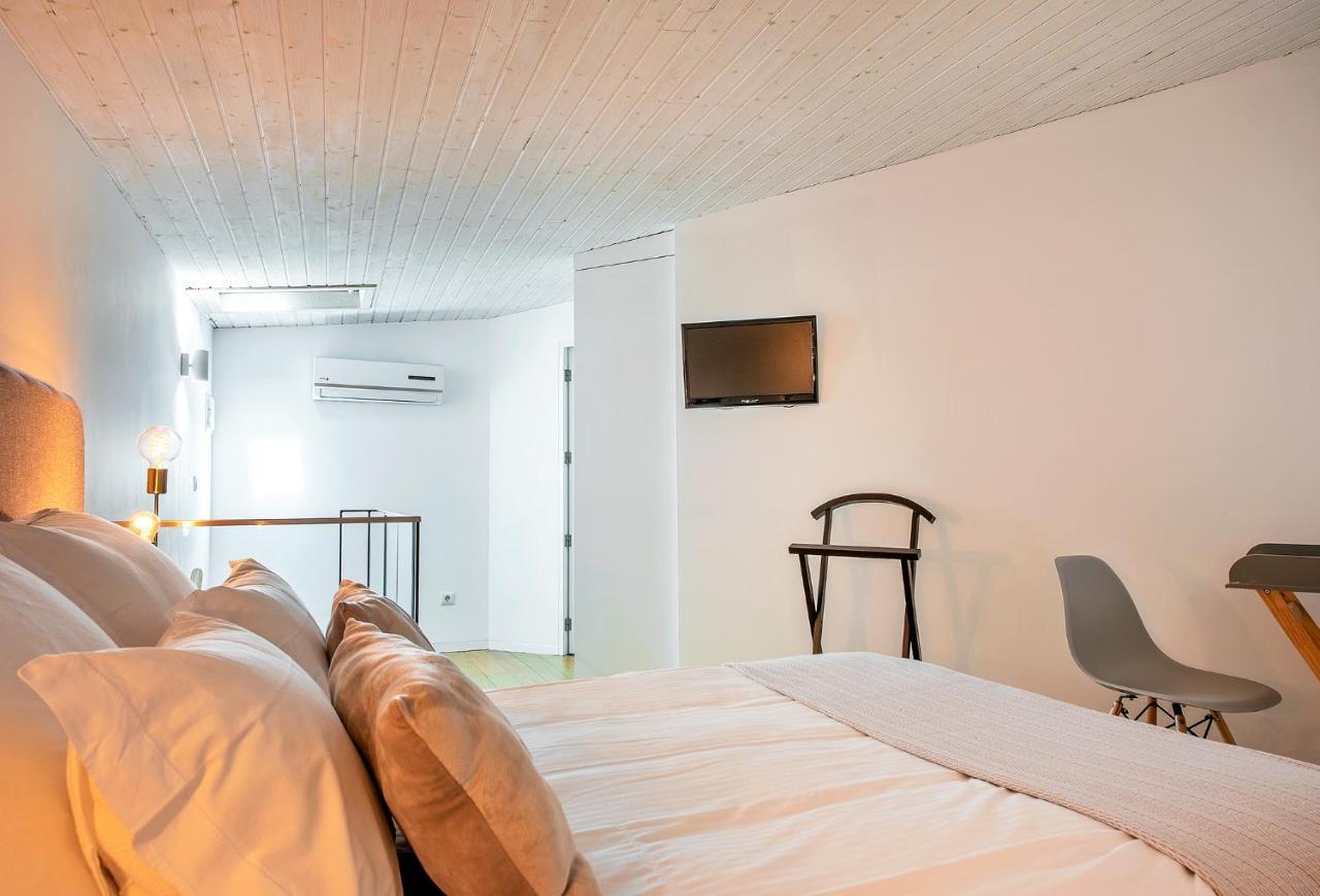 Wake Up Famalicao Aparthotel Vila Nova de Famalicão Exteriör bild
